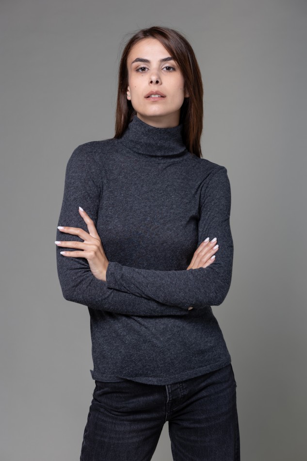 Majestic Filatures | T-shirt dolcevita nera a maniche lunghe in cotone e cashmere 2