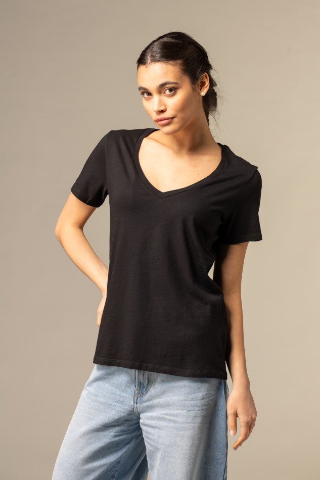 Majestic Filatures | T-shirt scollo a V in Cotone Silk Touch 2