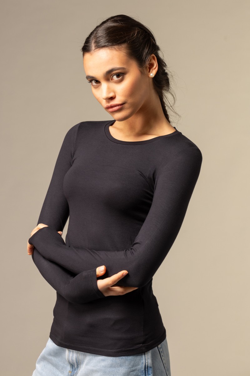 Majestic Filatures |T-shirt slim a maniche lunghe in viscosa Majestic Filatures |T-shirt slim a maniche lunghe in viscosa