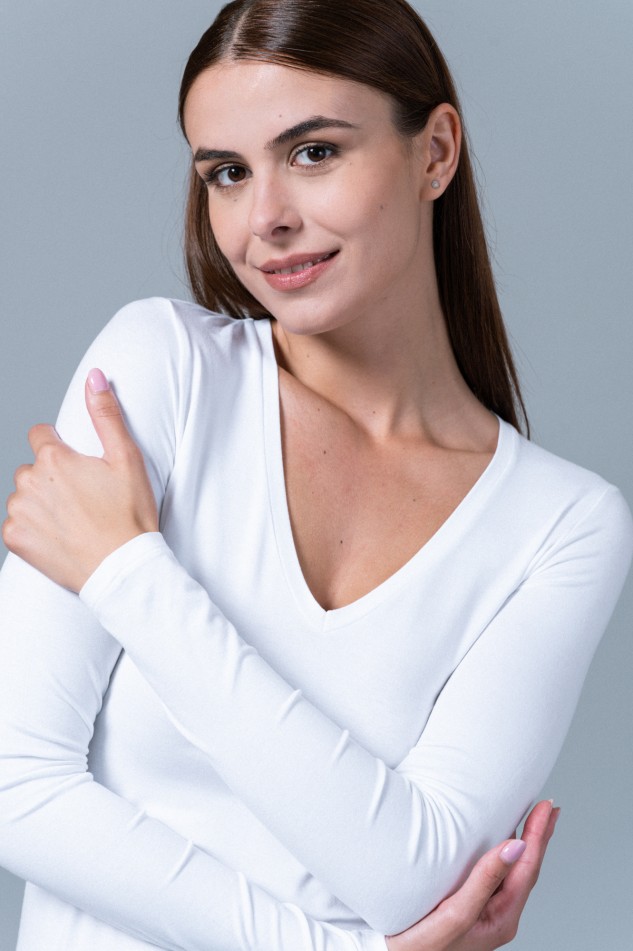 Majestic Filatures |T-shirt Slim scollo a V in viscosa