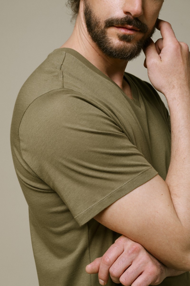 Majestic Filatures | T-shirt scollo a V e maniche corte in Cotone Silk Touch