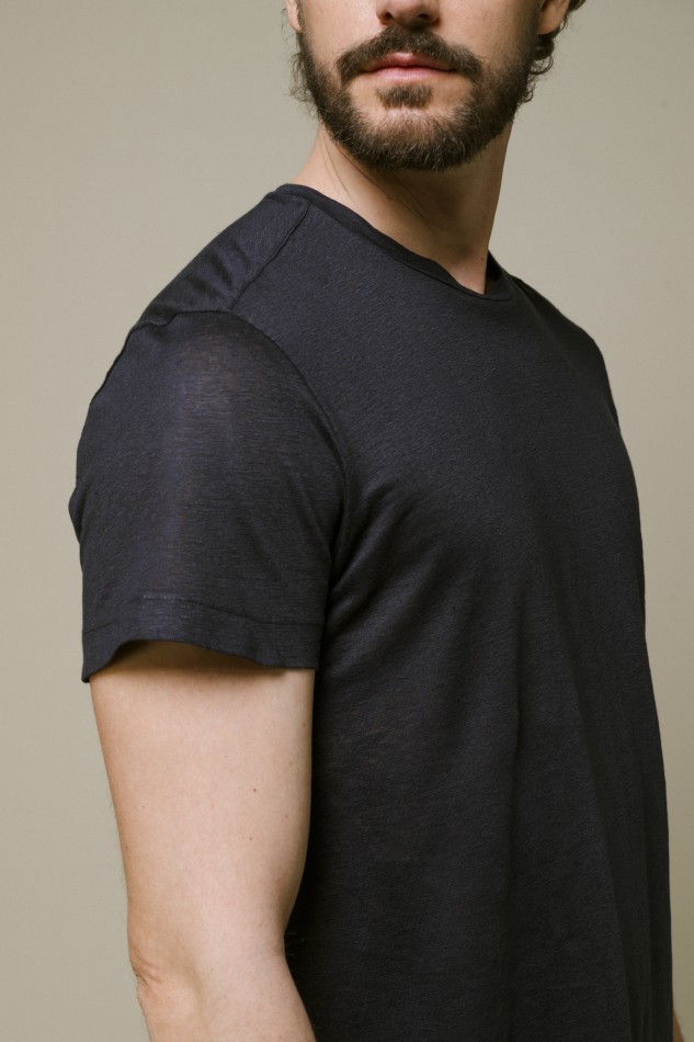 Majestic Filatures | T-shirt girocollo e maniche corte in lino bianco 2