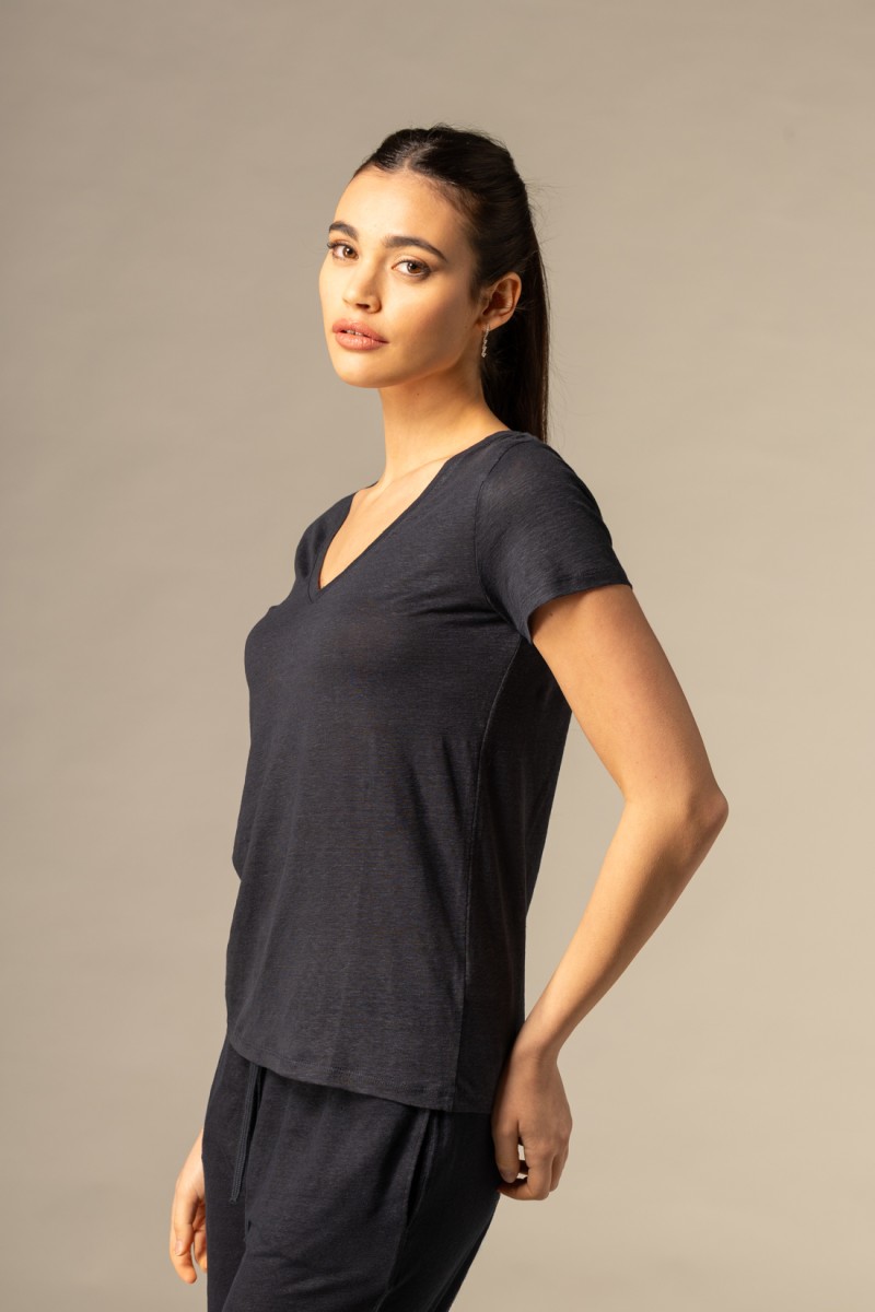 Majestic Filatures |T-shirt scollo a V basica in lino