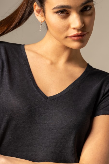 Majestic Filatures |T-shirt scollo a V basica in lino