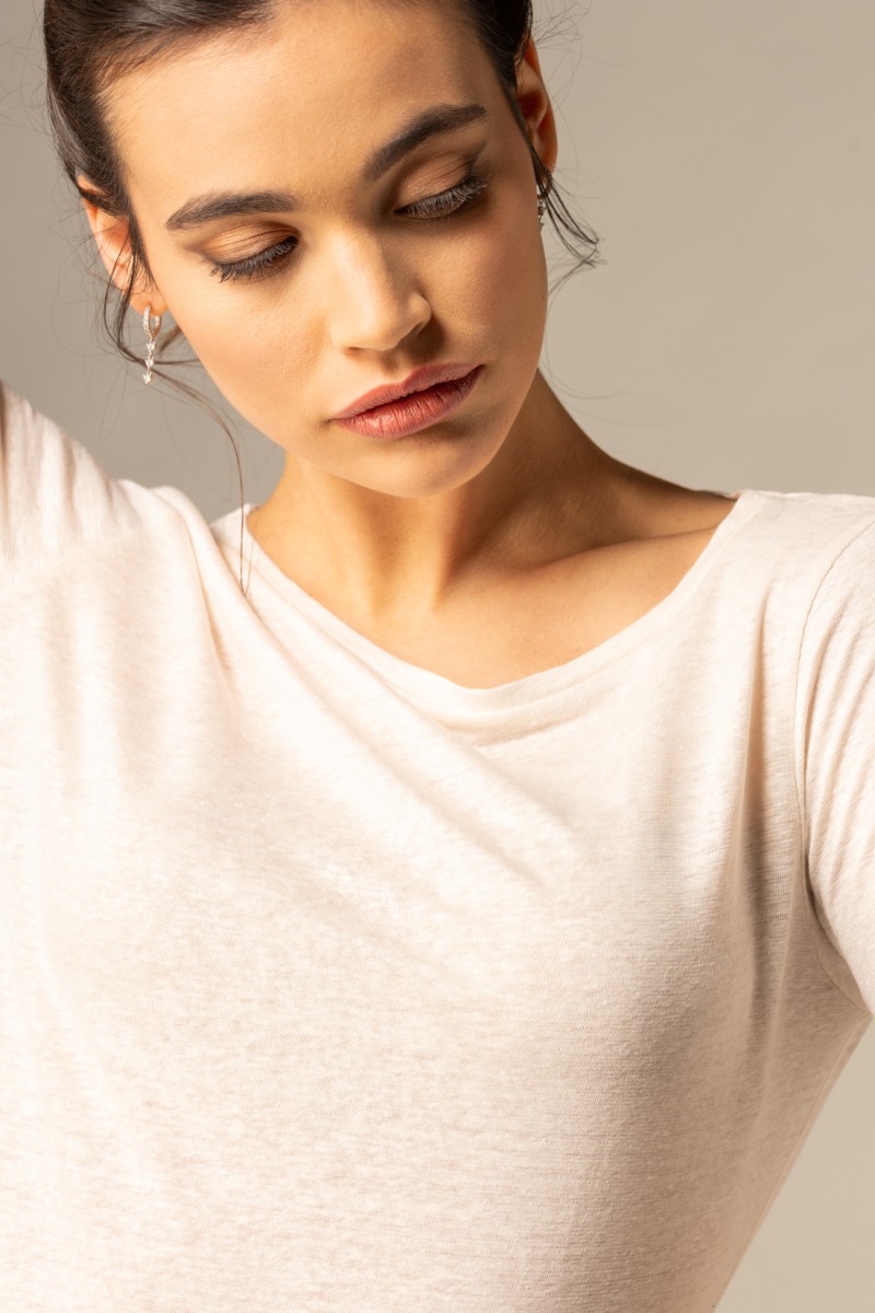Majestic Filatures |T-shirt scollo a barchetta regular in lino