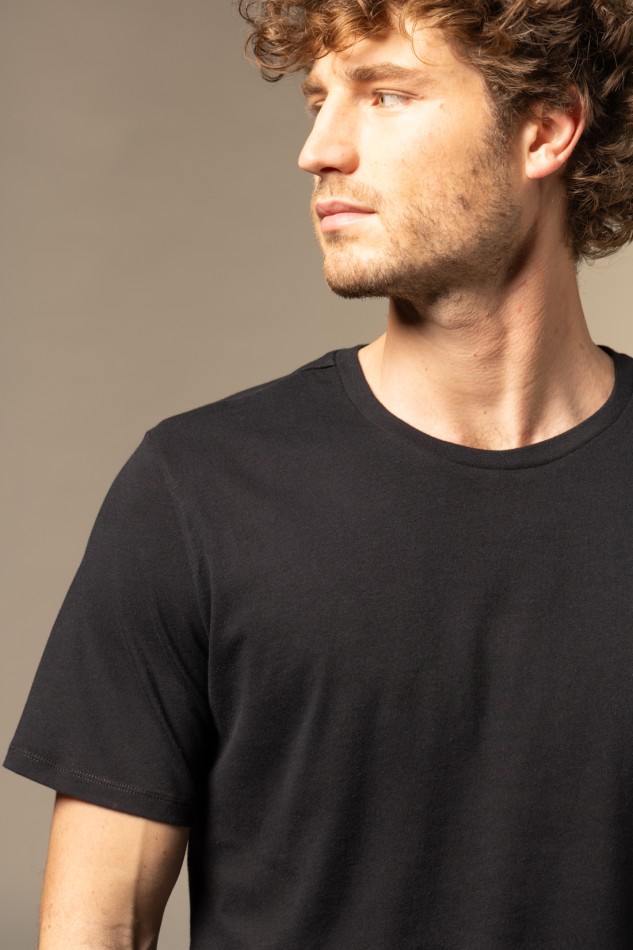 Majestic Filatures | T-shirt girocollo in Cotone Deluxe 2