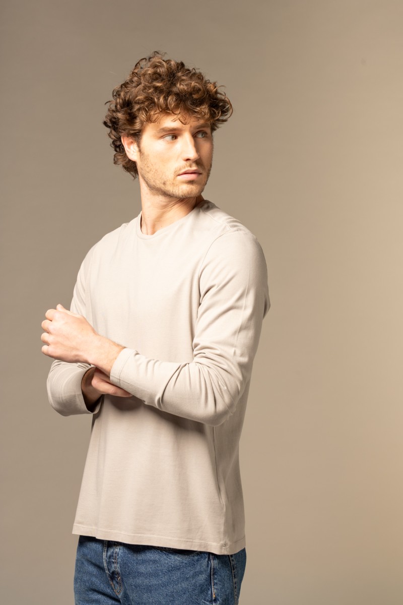 Majestic Filatures | T-shirt grigio scuro girocollo e maniche lunghe in Cotone Organico