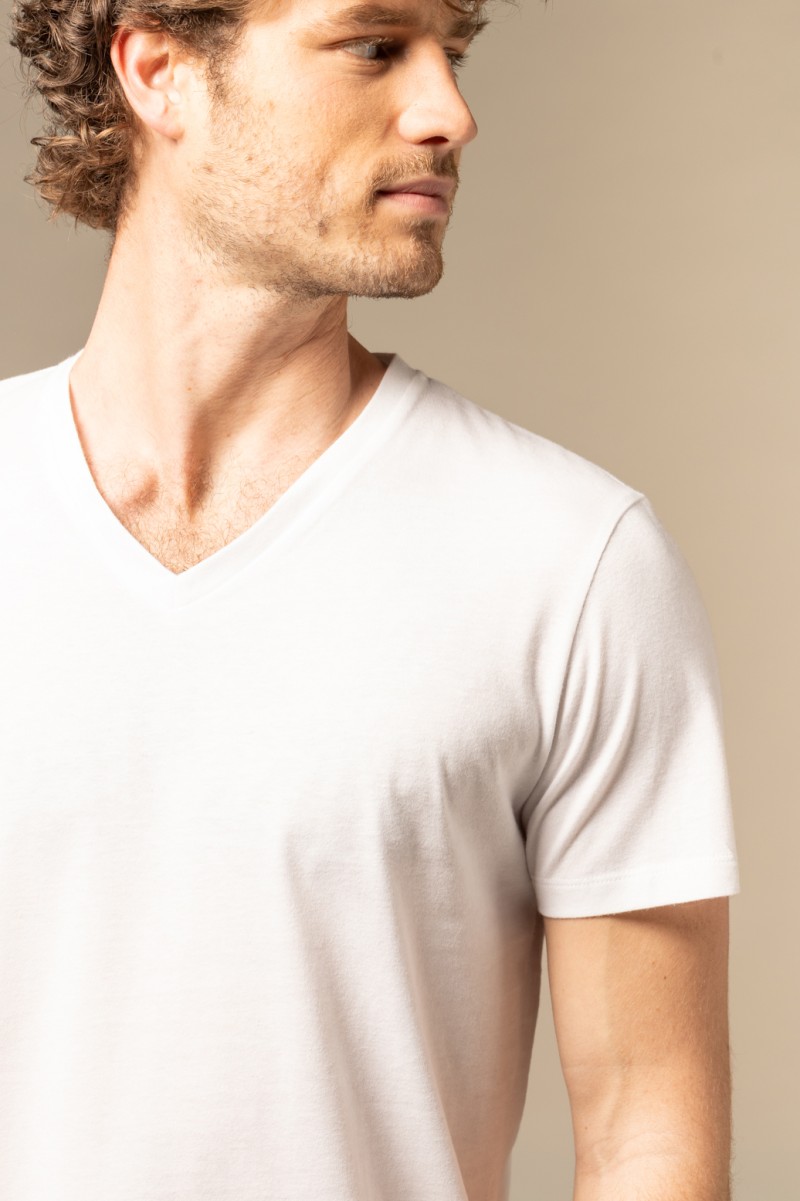T-Shirt scollo a v in cotone Deluxe