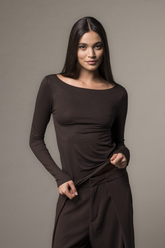 Majestic Filatures | T-shirt scollo a barchetta in viscosa 2