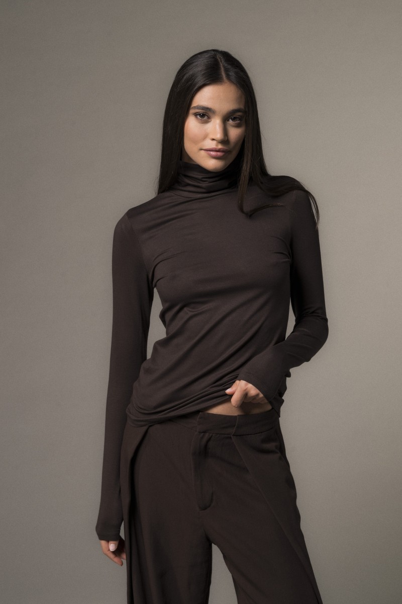 Majestic Filatures | T-shirt dolcevita slim in viscosa