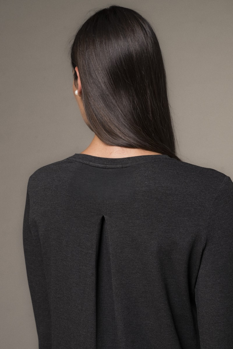 Majestic Filatures |T-Shirt con pinces sul retro in viscosa Majestic Filatures |T-Shirt con pinces sul retro in viscosa