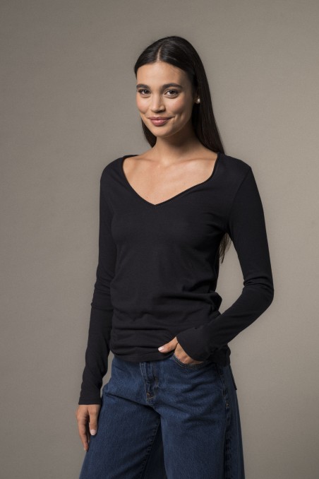 Majestic Filatures | T-shirt scollo a V maniche lunghe in cotone e cashmere