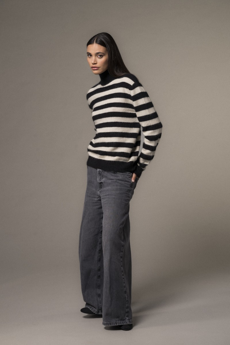 Majestic Filatures | Maglia in raccoon dolcevita a righe