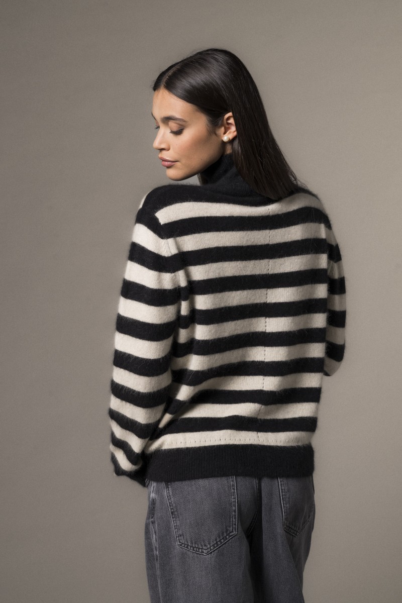 Majestic Filatures | Maglia in raccoon dolcevita a righe