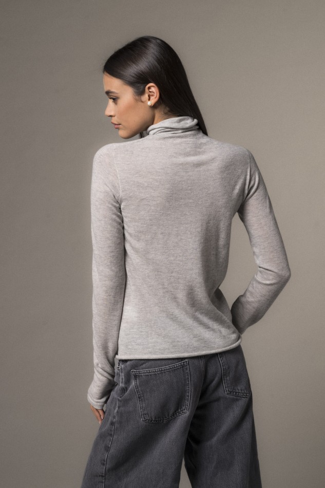 Majestic Filatures | T-shirt collo alto in 100% cashmere 2