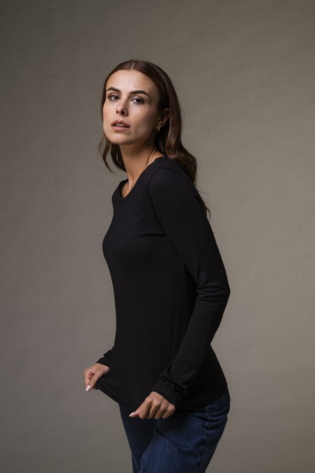 Majestic Filatures | T-shirt girocollo a maniche lunghe in cotone e cashmere nera