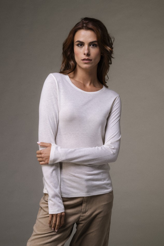 Majestic Filatures | T-shirt girocollo a maniche lunghe in cotone e cashmere nera 2