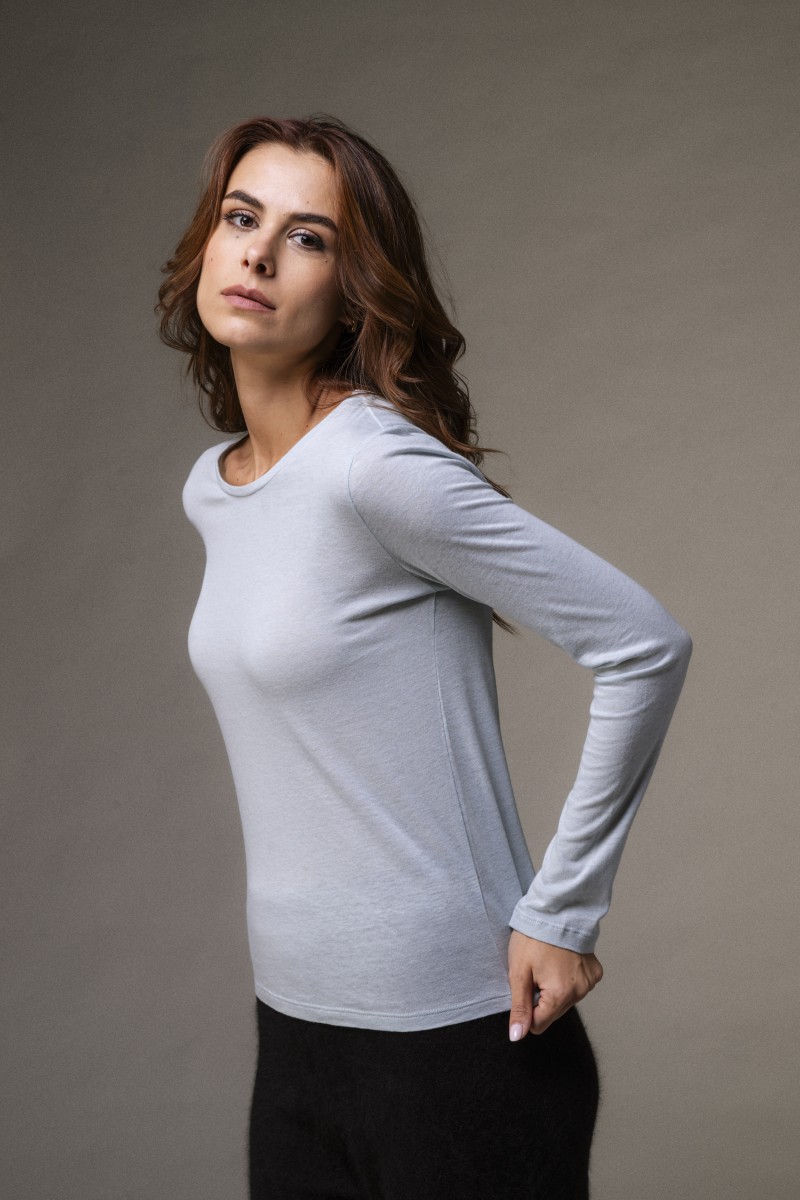 Majestic Filatures | T-shirt girocollo a maniche lunghe in cotone e cashmere nera