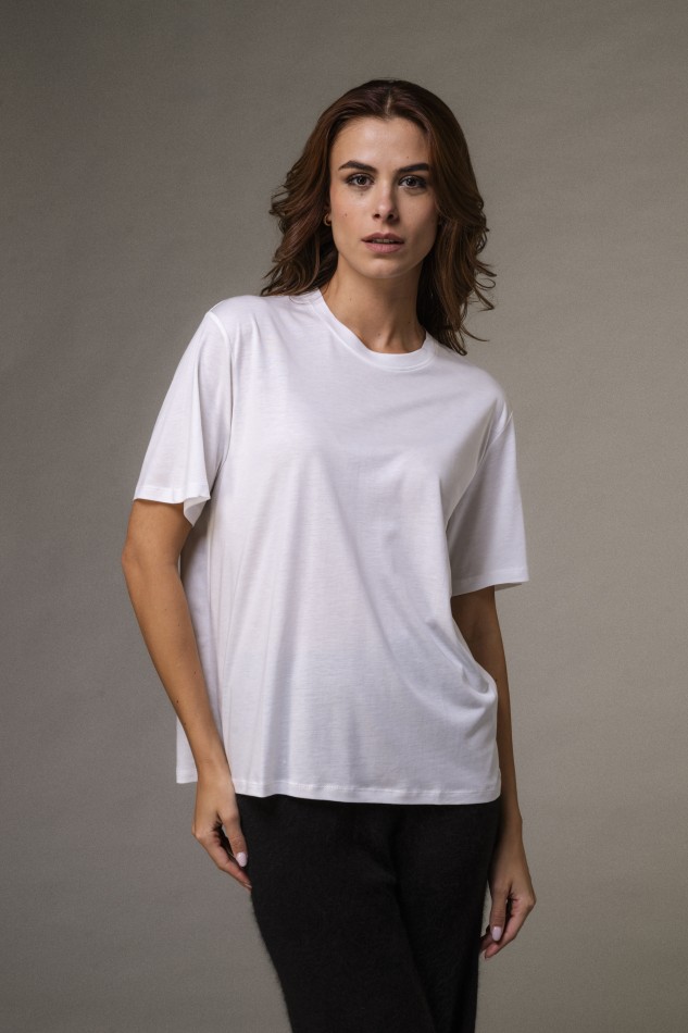 T-shirt over a maniche corte in Lyocell | Majestic Filatures
