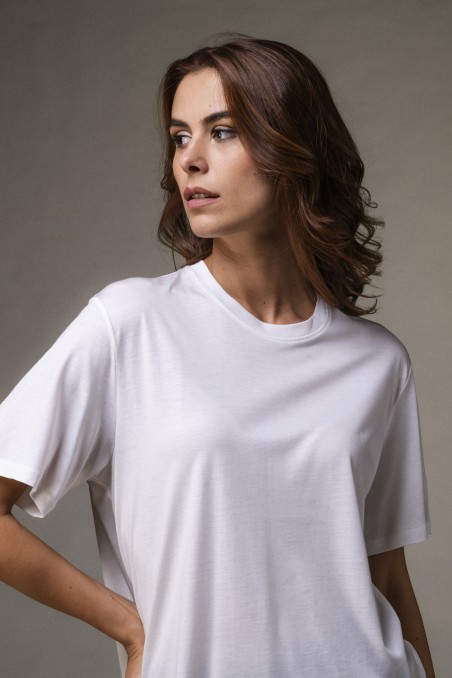 T-shirt over a maniche corte in Lyocell | Majestic Filatures