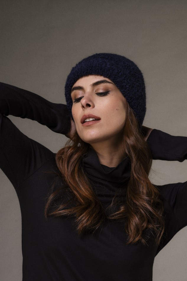 Majestic Filatures |Cappello invernale con risvolto in lana di alpaca bouclette