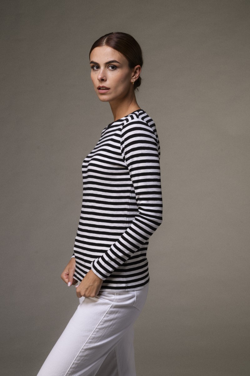 T-shirt a righe in cotone fiammato T-shirt a righe in cotone fiammato