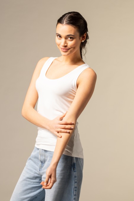 Canotta basica in viscosa