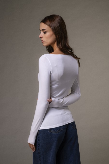 T-shirt scollo a barchetta in viscosa