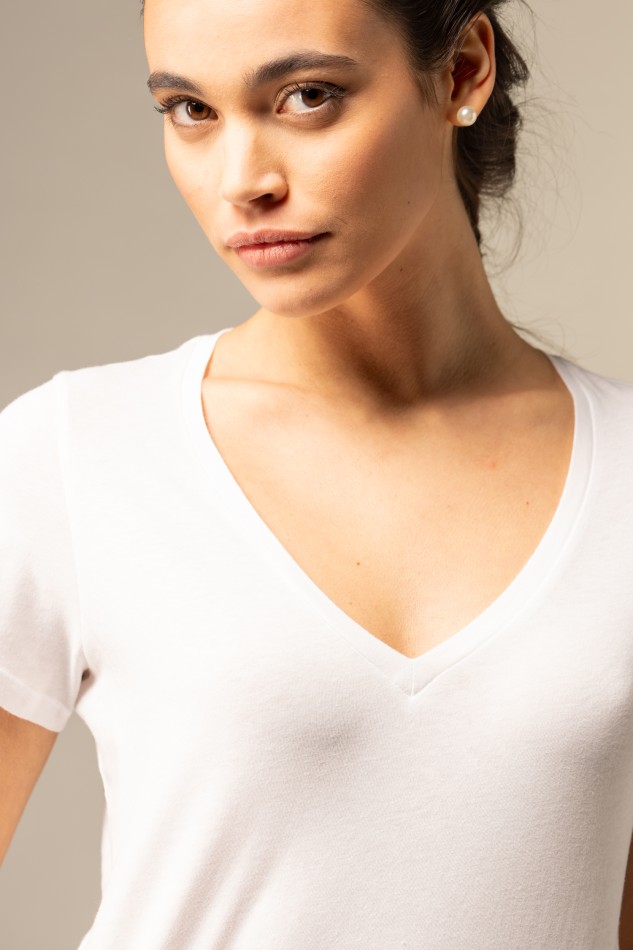 T-shirt scollo a V in Cotone Silk Touch