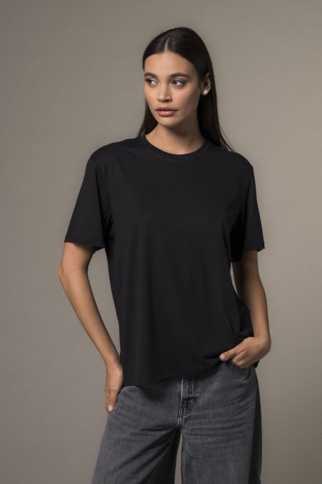 T-shirt over a maniche corte in Lyocell | Majestic Filatures