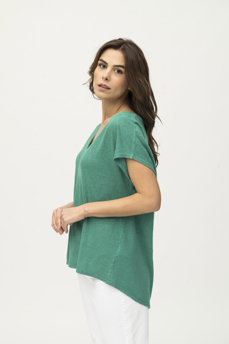 Majestic Filatures | T-shirt scollo a V in lino tinto in capo