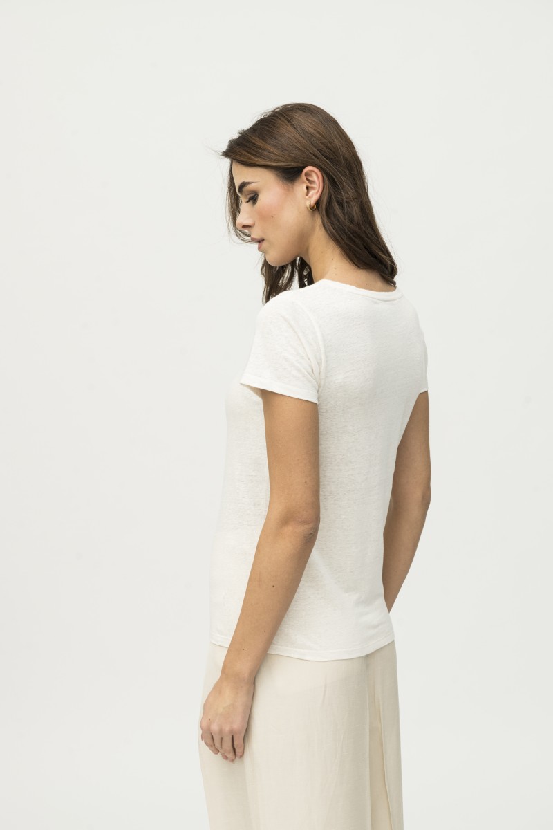 Majestic Filatures |T-shirt bianca basica in lino