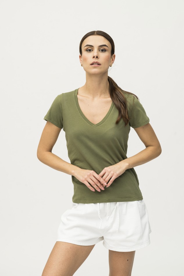 Majestic Filatures | T-shirt scollo a V in Cotone Silk Touch 2
