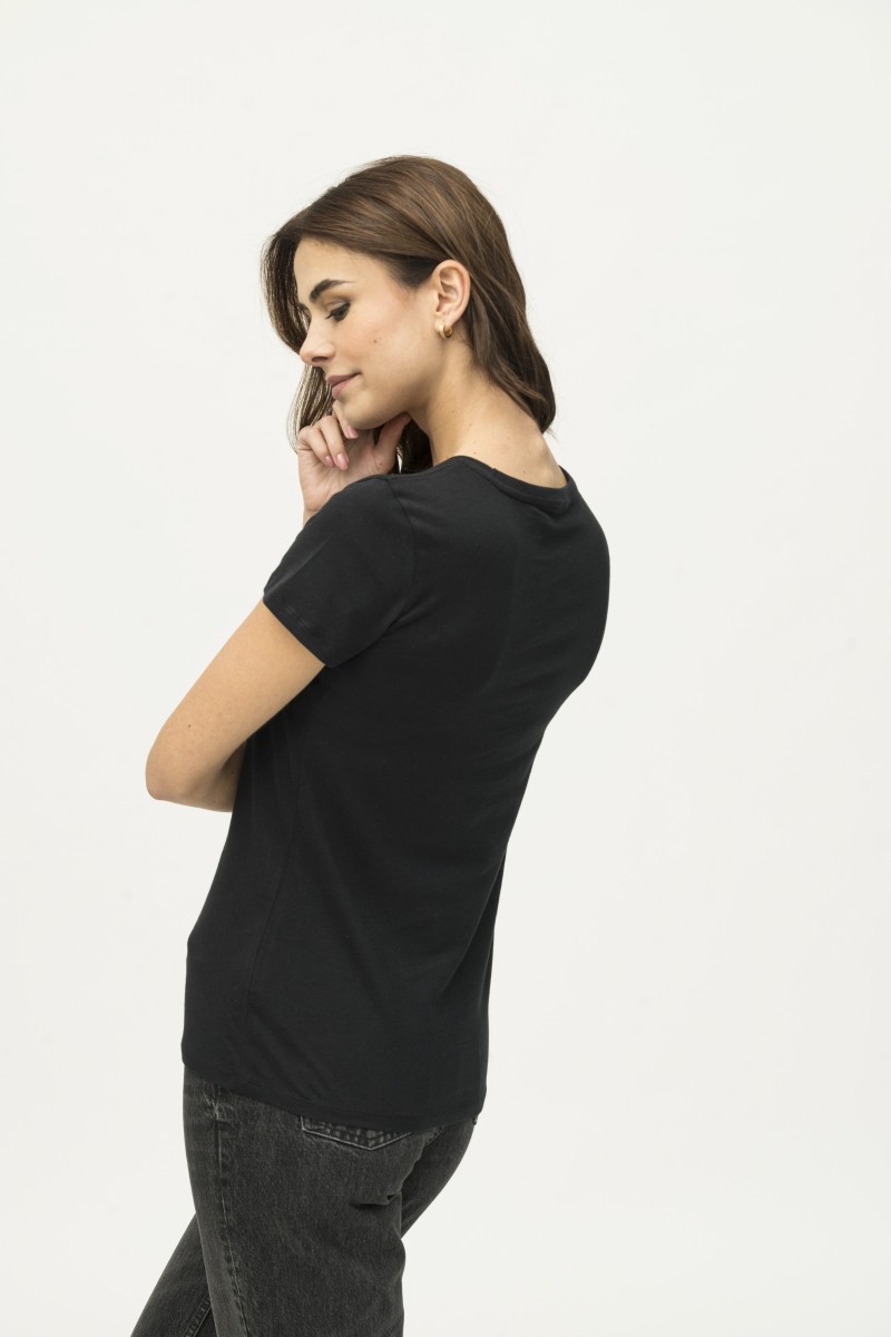 Majestic Filatures | T-shirt scollo a V basica in Cotone Deluxe