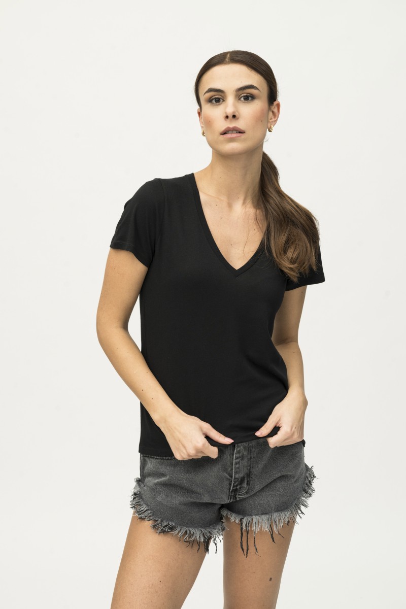 T-shirt scollo a V in Cotone Silk Touch essenziale