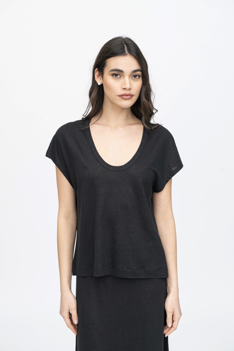 Majestic Filatures | T-Shirt scollo a U in lino