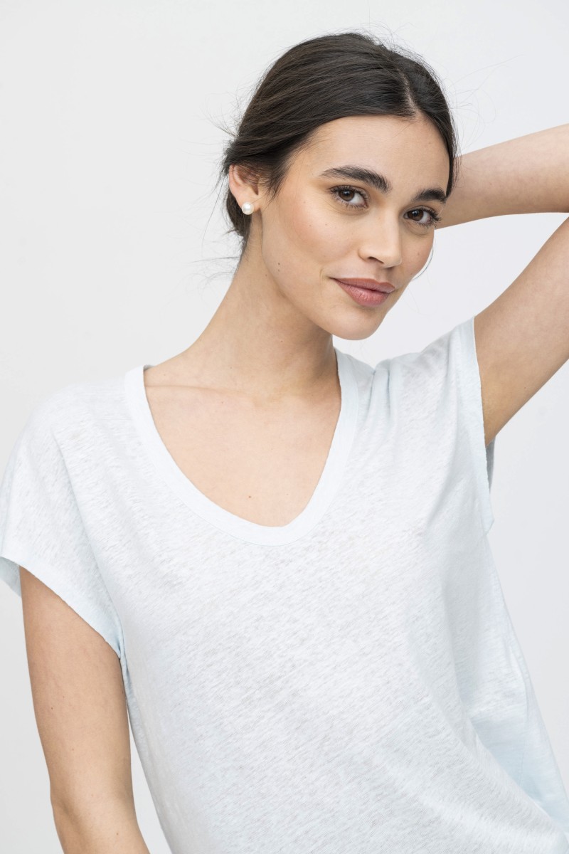 Majestic Filatures | T-Shirt scollo a U in lino