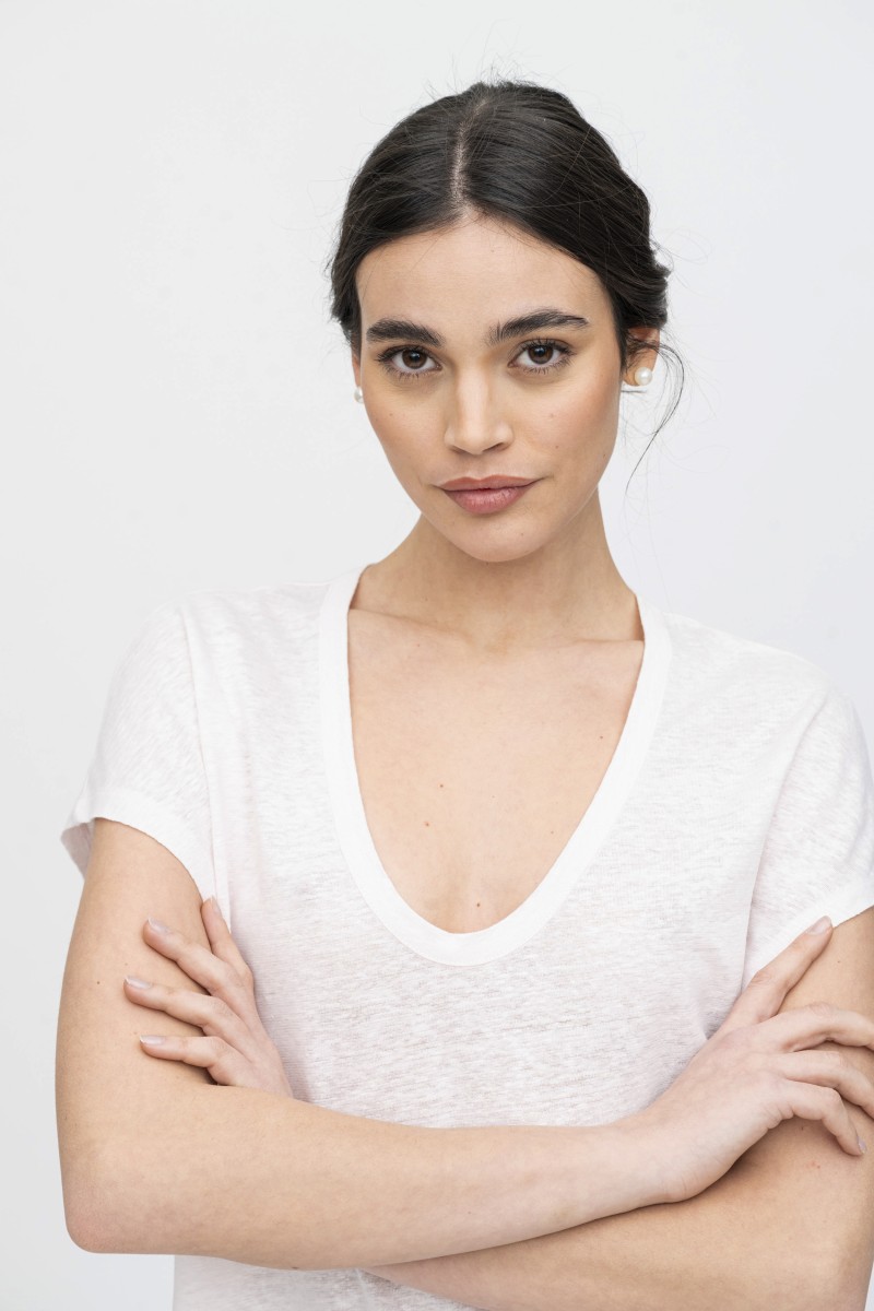 Majestic Filatures | T-Shirt scollo a U in lino