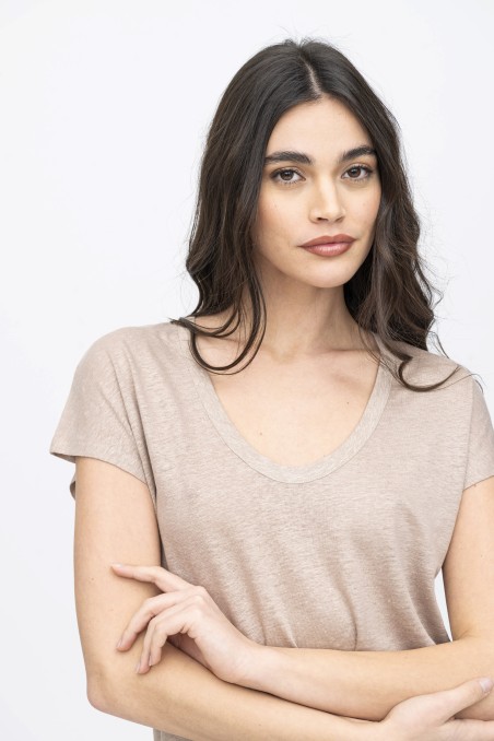 Majestic Filatures | T-Shirt scollo a U in lino