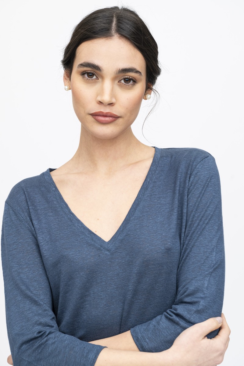 Majestic Filatures | T-shirt scollo a V e maniche a ¾ in lino