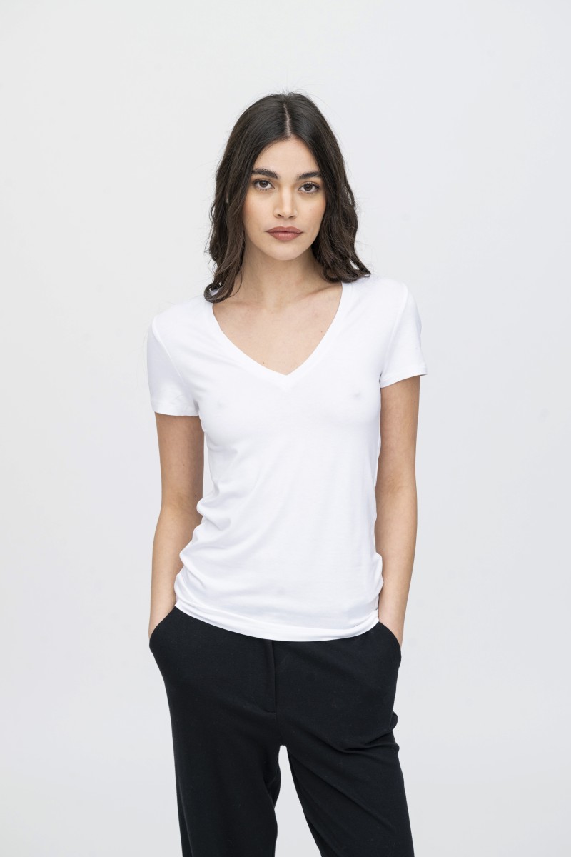 Majestic Filatures | T-shirt  bianca scollo a V maniche corte