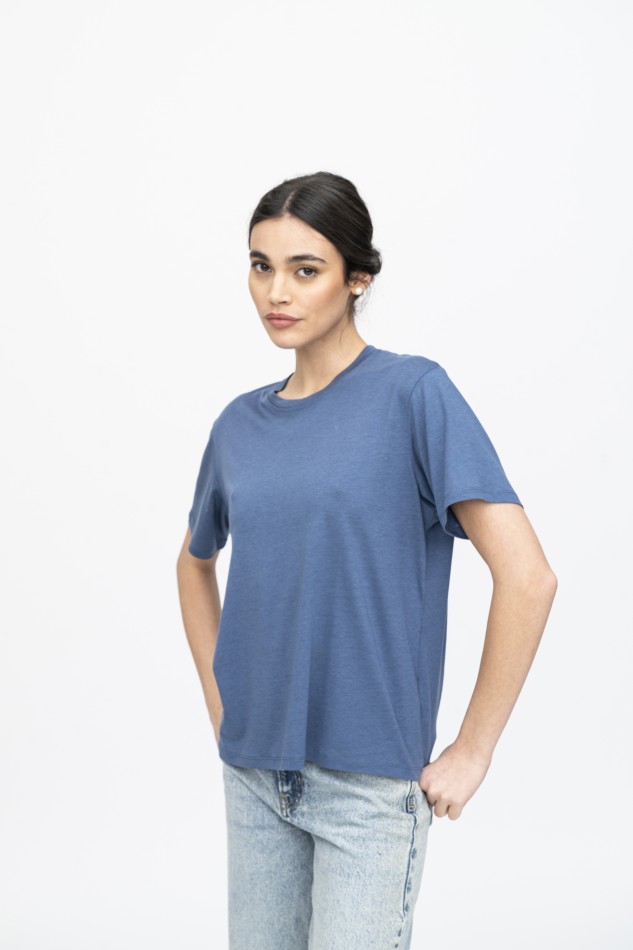 T-shirt over a maniche corte in Lyocell | Majestic Filatures 2