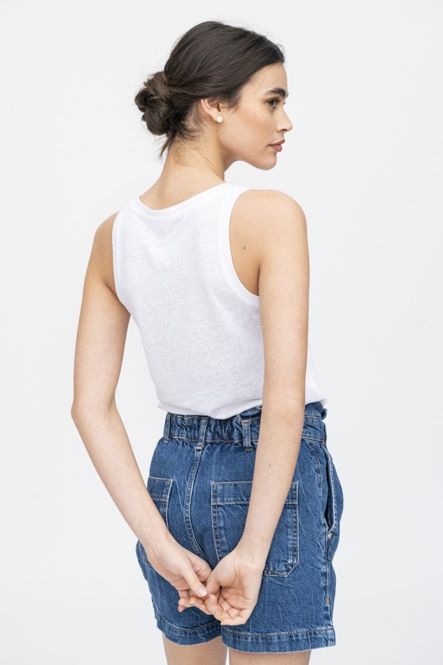 Canotta basica in lino
