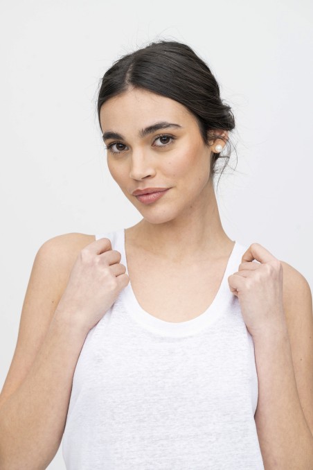 Canotta basica in lino