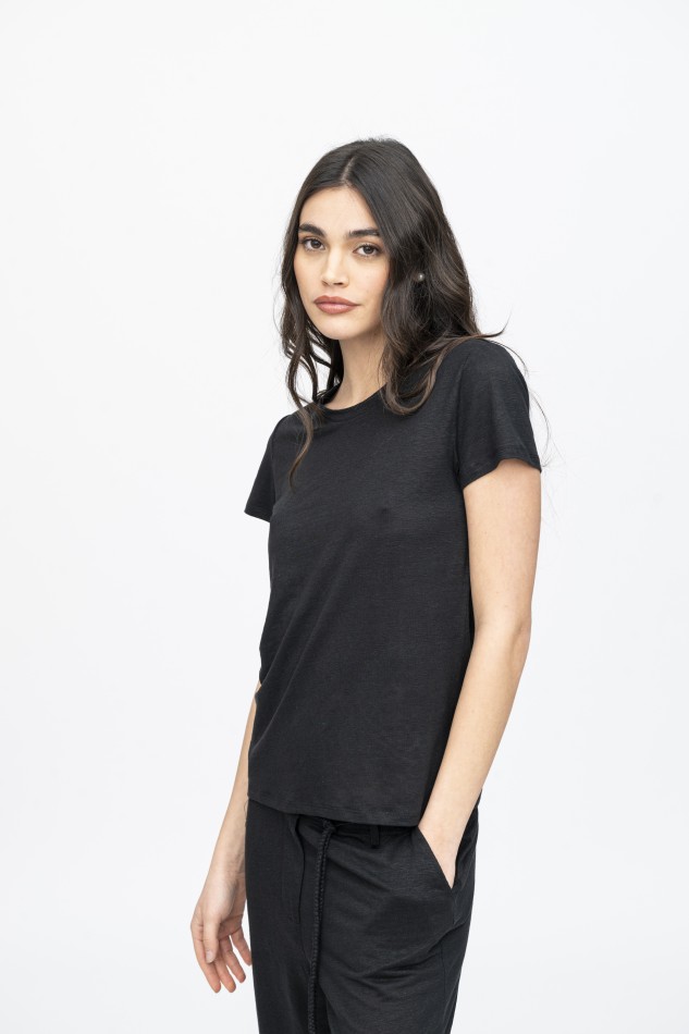 T-shirt basica in lino 2