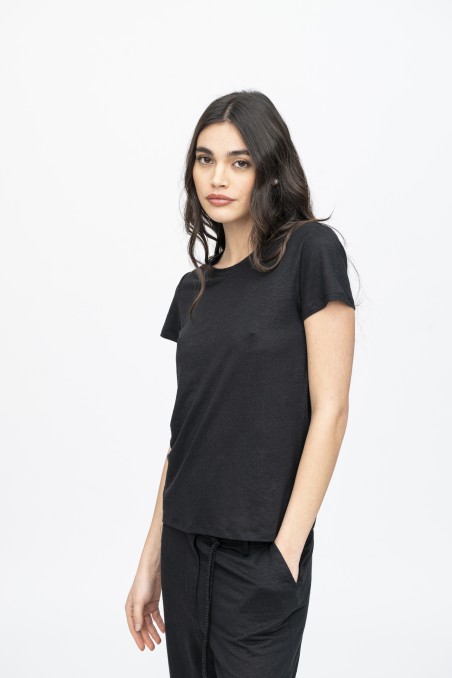 T-shirt basica in lino