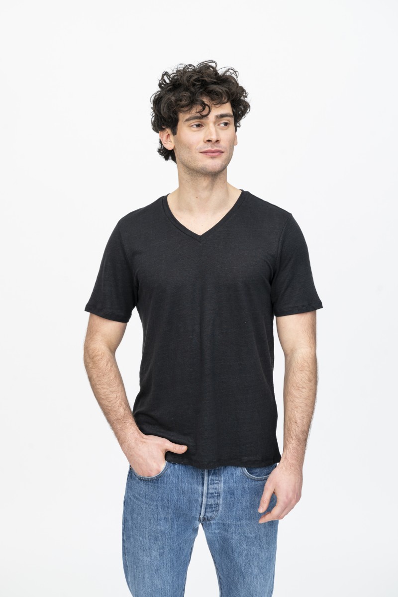 Majestic  Filatures | T-Shirt in lino scollo a V manica corta