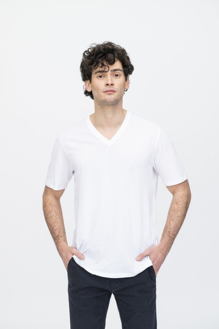 Majestic Filatures | T-shirt in cotone biologico con scollo a V