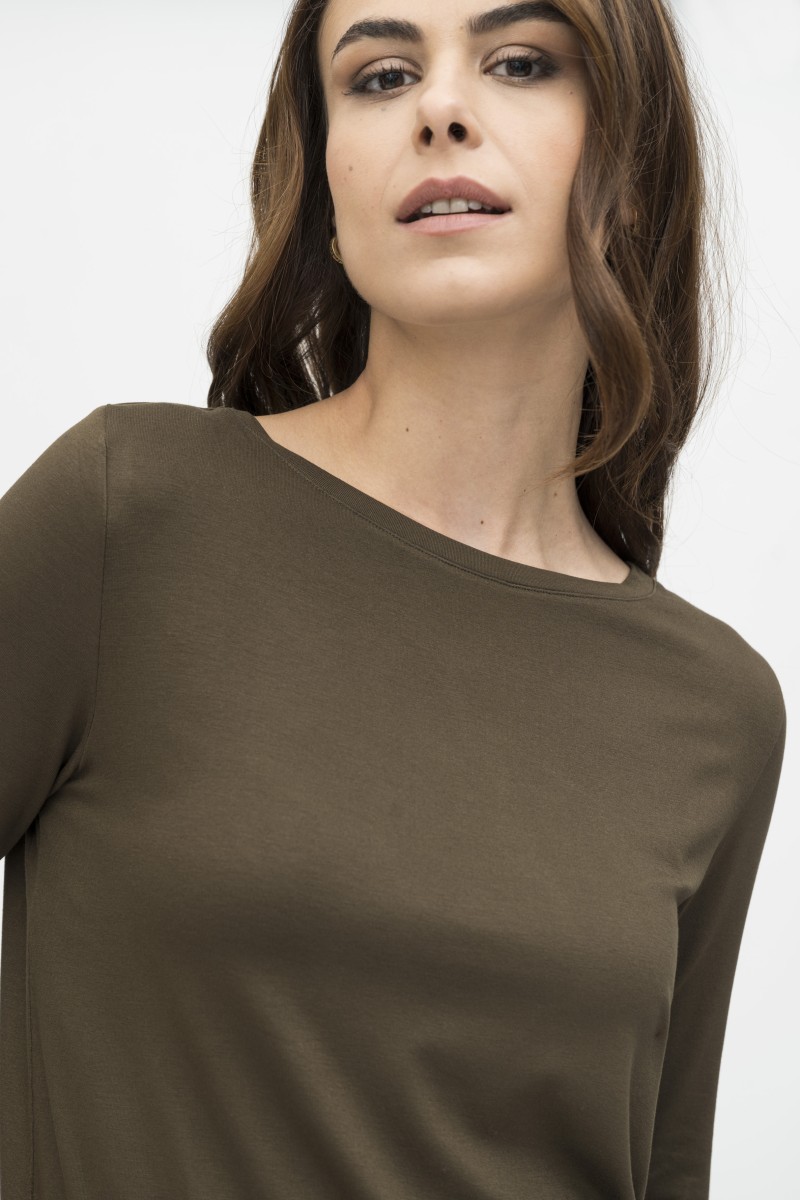 Majestic Filatures | T-shirt scollo a barchetta over in viscosa