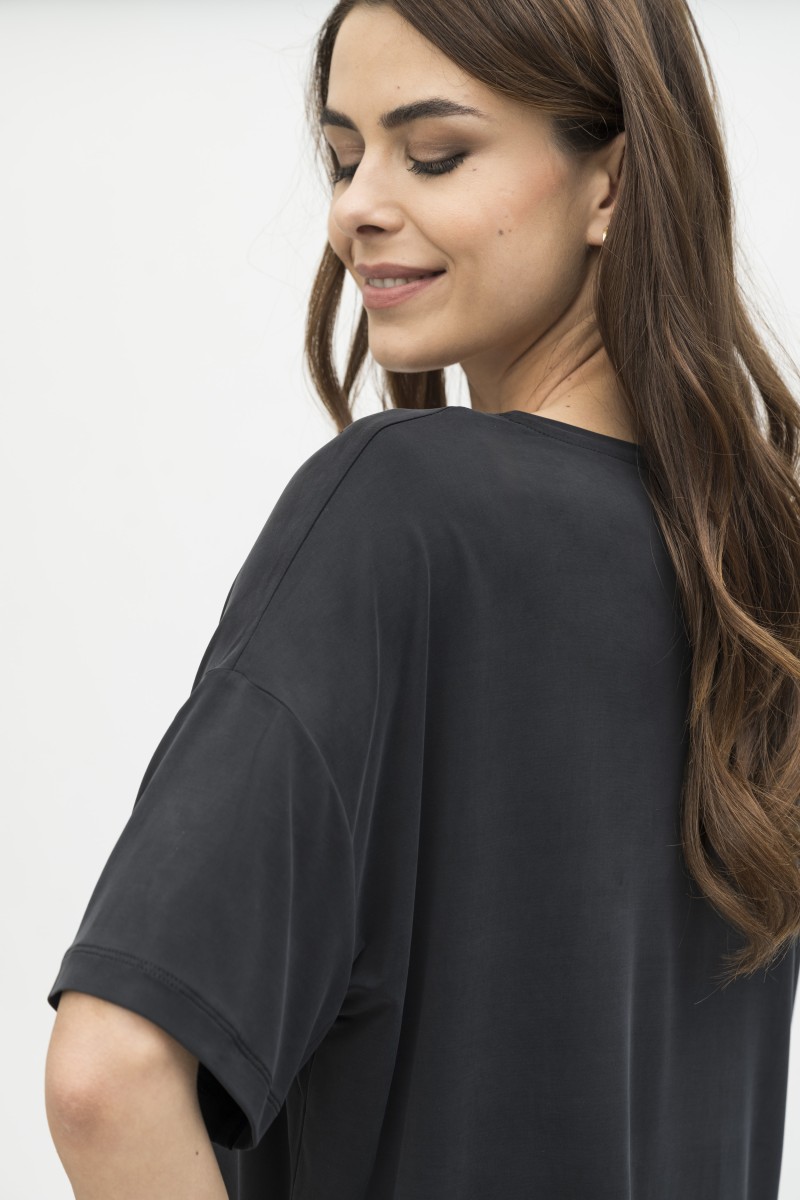 Majestic Filatures |  T-shirt over in cupro scollo a V